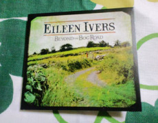 Eileen Ivers新譜、Beyond the Bog Road
